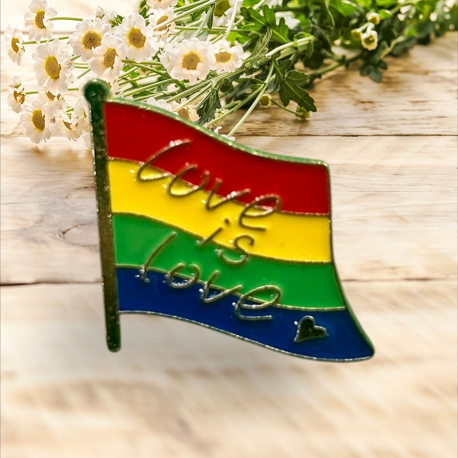 Pin Bandera Orgullo LGBTQ+